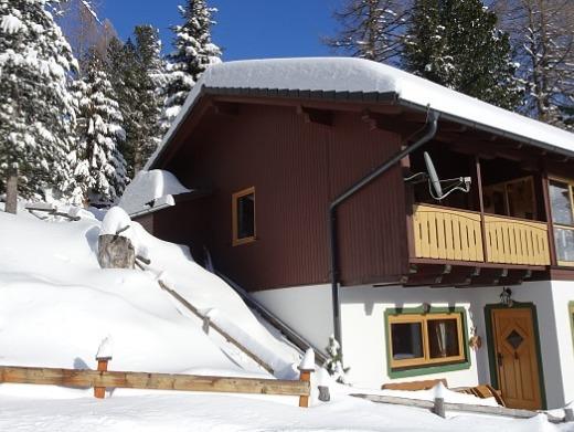 Zirmach Hütte im Winter