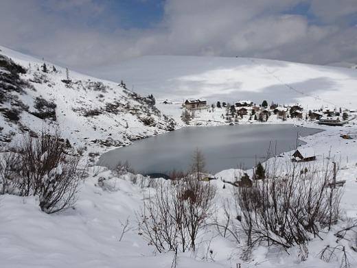 Zugefrorener Falkertsee