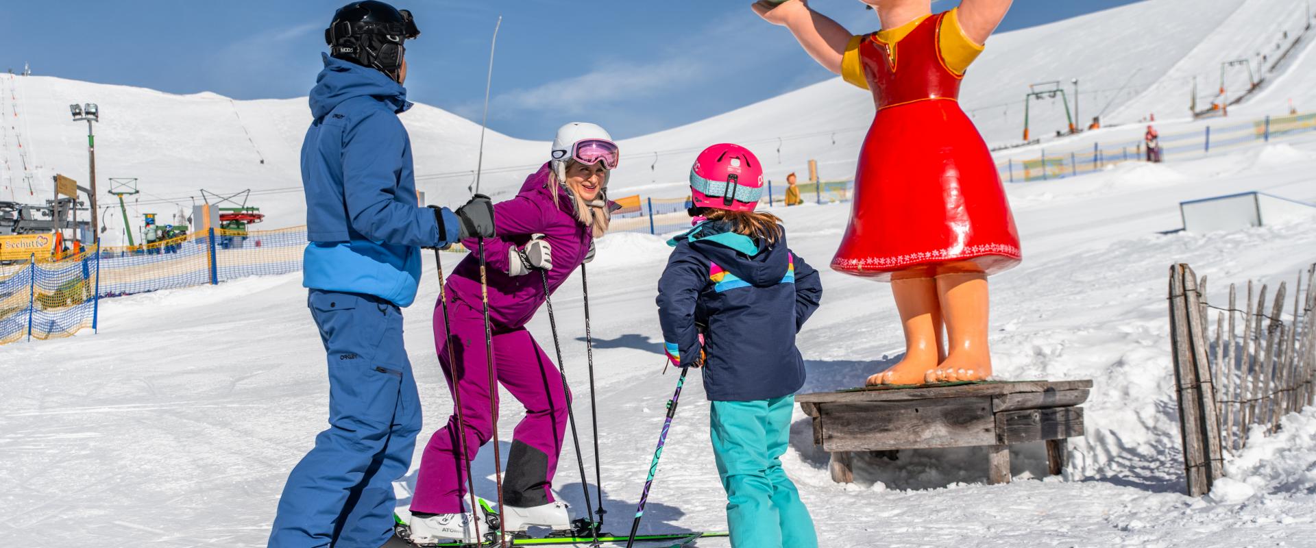 Skifahren_Falkert_Heidi-Alm Skipark_Familie_Nockberge_Winter © Christoph Rossmann_MBN Tourismus (18)