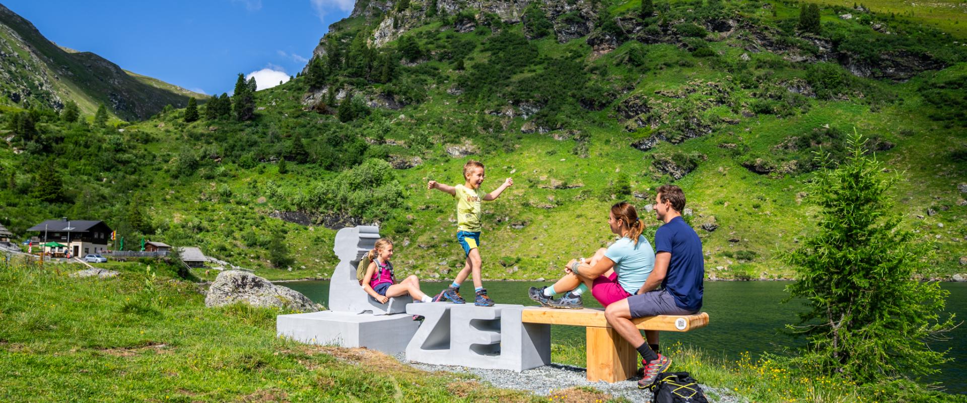 ZEITplatz_Heidi-ZEIT_Heidi Alm Falkert_Familie_Nockberge_Sommer ©Gert Perauer_MBN Tourismus (4) ZEITplatz_Heidi-ZEIT_Heidi Alm Falkert_Familie_Nockberge_Sommer ©Gert Perauer_MBN Tourismus (4)