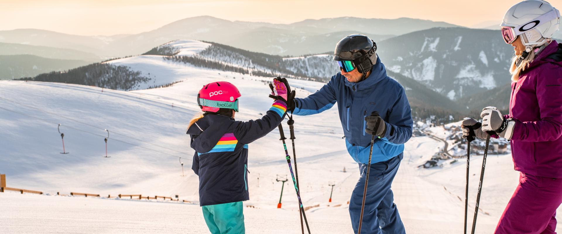 Skifahren_Falkert_Heidi-Alm Skipark_Familie_Nockberge_Winter © Christoph Rossmann_MBN Tourismus (12) Skifahren_Falkert_Heidi-Alm Skipark_Familie_Nockberge_Winter © Christoph Rossmann_MBN Tourismus (12)