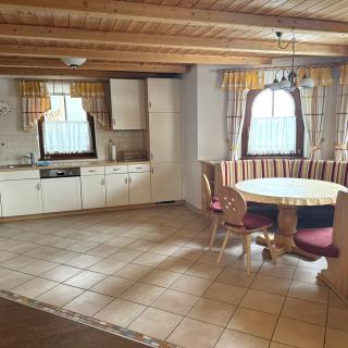 IMG_0108 Küche mit Essecke IMG_0108 Küche mit Essecke