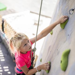 182-3711-print_HeidiHotel_Falkert_2023_by_Gert_Perauer 182-3711-print_HeidiHotel_Falkert_2023_by_Gert_Perauer