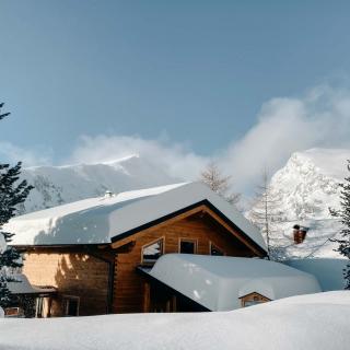 Heidi-Chalet-Falkert-Heidialm-Almsommer-Winter-Ski-Winter-Berge