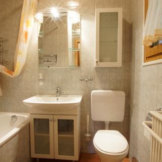 Badezimmer im Erdgeschoß - Bild 18