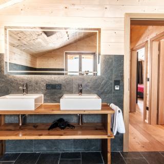 Heidi-Chalet-Falkert-Heidialm-Bergwinter-Falkertsee-Panorama-Wellness-Luxus-Villeroy-Boch-Waschtsiche