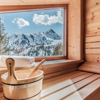 Heidi-Chalet-Falkert-Heidialm-Almsommer-Wellness-Bad-Sauna-Ausblick