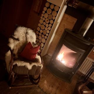 Gemütlicher Abend am Kamin - Bild 4