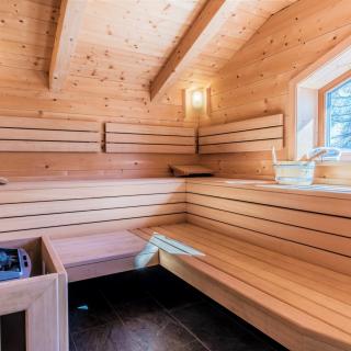 Heidi-Chalet-Falkert-Heidialm-Almsommer-Wellness-Bad-Sauna