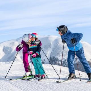 Skifahren_Falkert_Heidi-Alm Skipark_Familie_Nockberge_Winter © Christoph Rossmann_MBN Tourismus (13)(1)