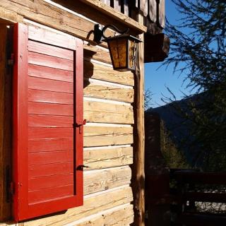 Romantische Holzfassade - Bild 3