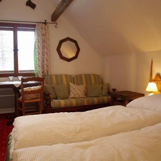 Eltern-Schlafzimmer Bild 2 - Bild 9