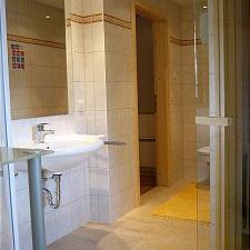 Dusche auf der Sauna-Ebene - Bild 10