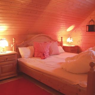 Rotes Schlafzimmer - Bild 8