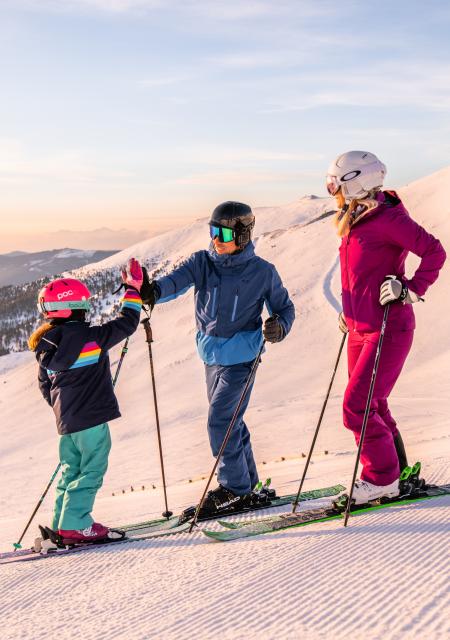 Skifahren_Falkert_Heidi-Alm Skipark_Familie_Nockberge_Winter © Christoph Rossmann_MBN Tourismus (7)