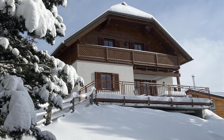 Ferienhaus Almblick Winter